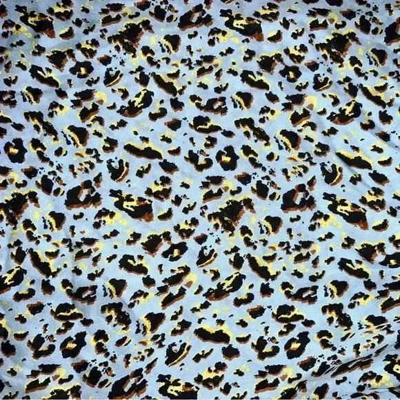 L’AGENCE blue leopard top bell sleeves size Large - Picture 3 of 7